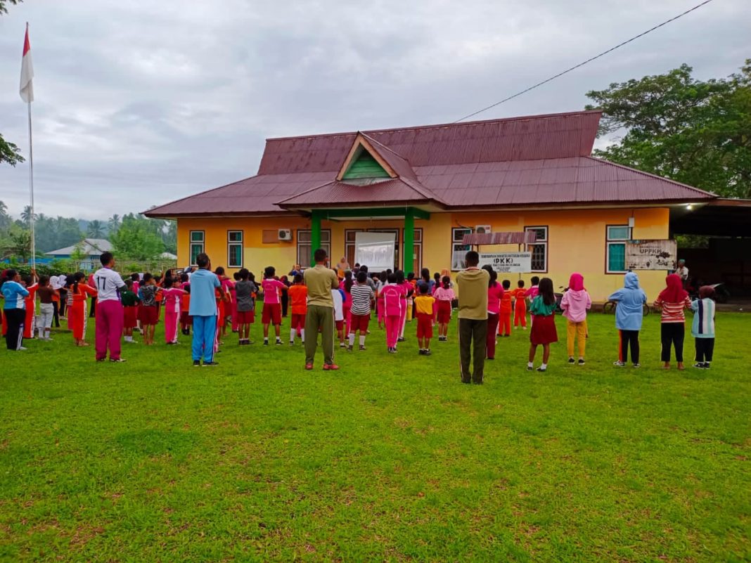 Bangun Kebersamaan, Ini yang Dilakukan Satgas Kodim Maluku Utara Yonif RK 732/Banau