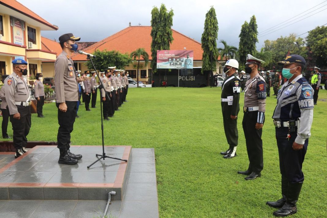 Kapolres Buleleng Pimpin Langsung Apel Gelar Pasukan Operasi Keselamatan Agung Tahun 2022