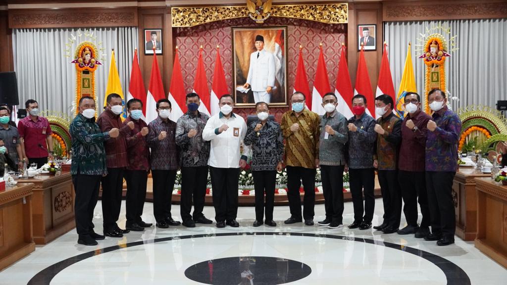 Buleleng Raih Peringkat Tiga Terbaik di Bali MCP Korsupgah Korupsi KPK RI Tahun 2021