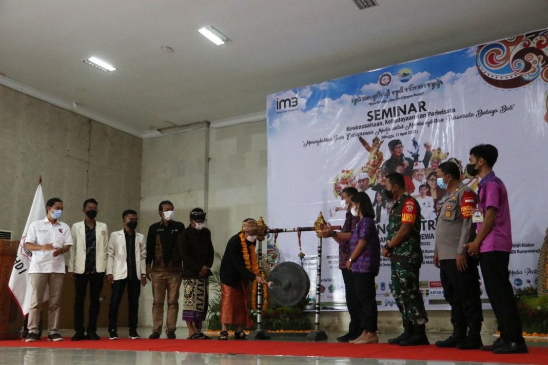 Kenalkan Produk UMKM, KMHDI Buleleng Gelar TOT Regional Jabanusra-Istimewa