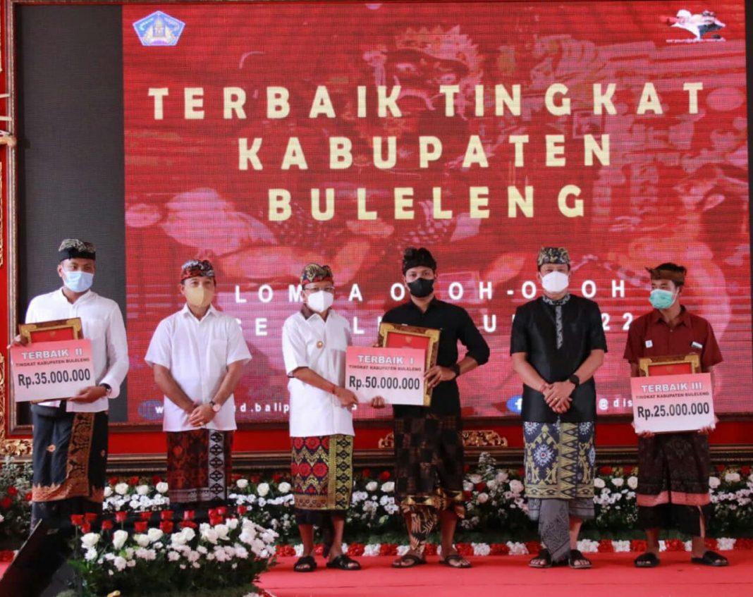 Gubernur Koster Serahkan Hadiah Lomba Ogoh – Ogoh dengan Total Nilai Rp 1,7 Milyar ke Sekaa Truna di Bali