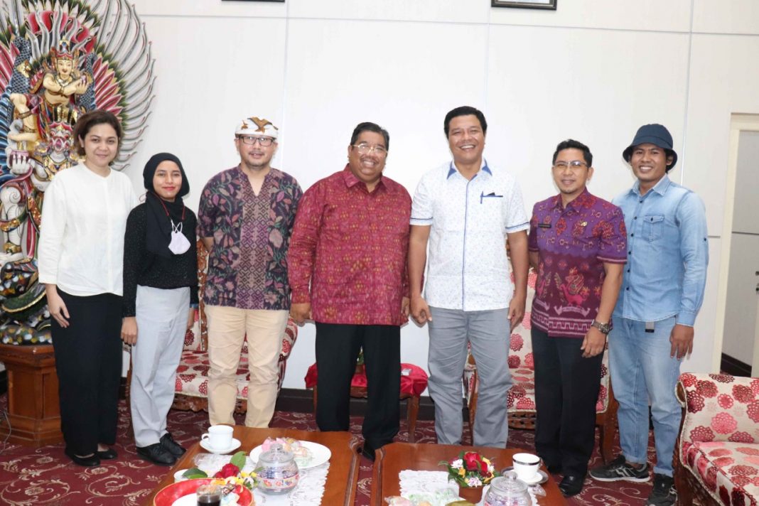 Bupati Buleleng Minta Program Sekolah Internet Rambah Lebih Dari Satu Desa