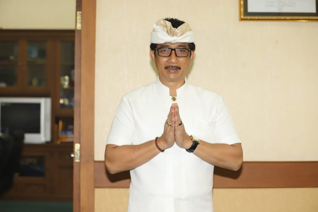 Kadisdik Bali : Bantuan BOS SMAN Bali Mandara Rp 20 Juta Per Siswa, Kalau SMA Rp 700 Ribu/Siswa & SMK Rp 900 Ribu/Siswa