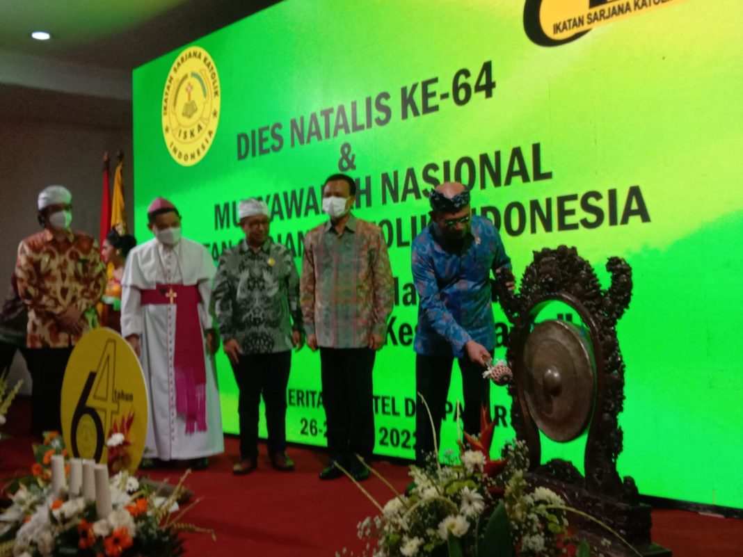 Buka Munas ISKA, Menko PMK Apresiasi Kontribusi ISKA Indonesia dalam Pembangunan Indonesia