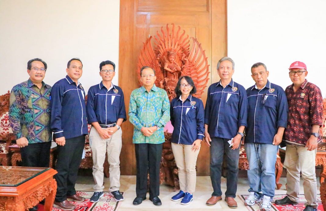 Gubernur Koster Dukung PWI Bali Ikuti Porwanas XIII di Malang