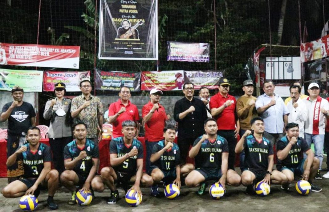 Buka Kejuaraan Bola Voli Putra Vodka Cup III, Bupati Tabanan Harap Generasi Muda Mampu Kembangkan Potensi Diri