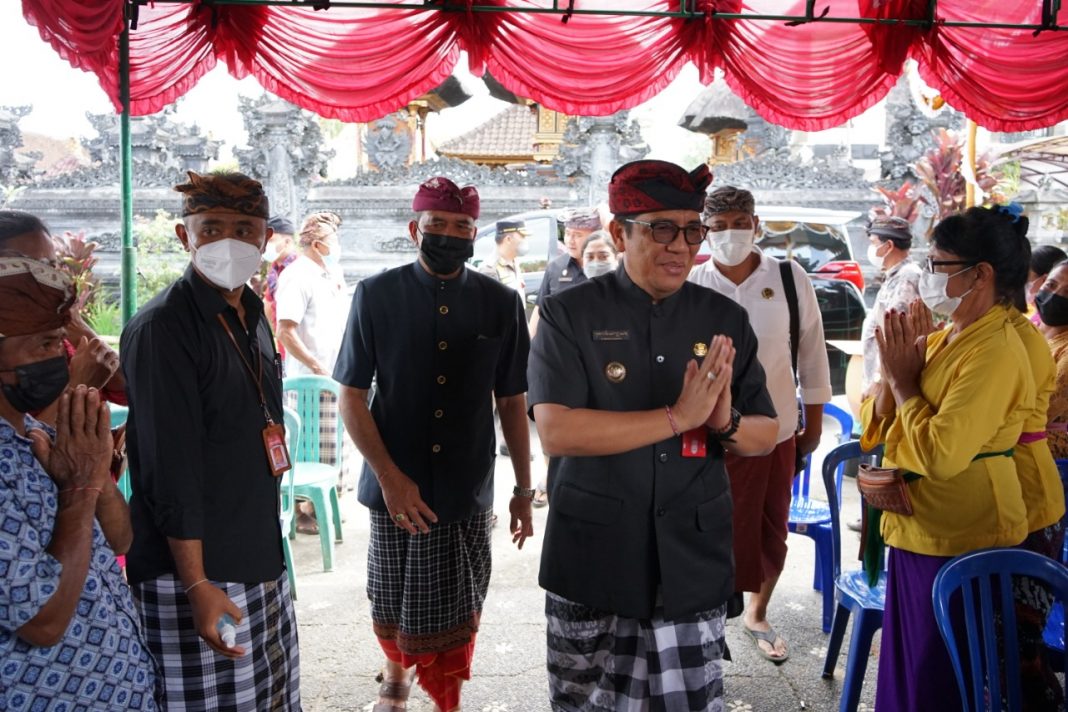 Bupati Tabanan Dukung Pelaksanaan Ngaben Massal Krama Desa Adat Gelogor