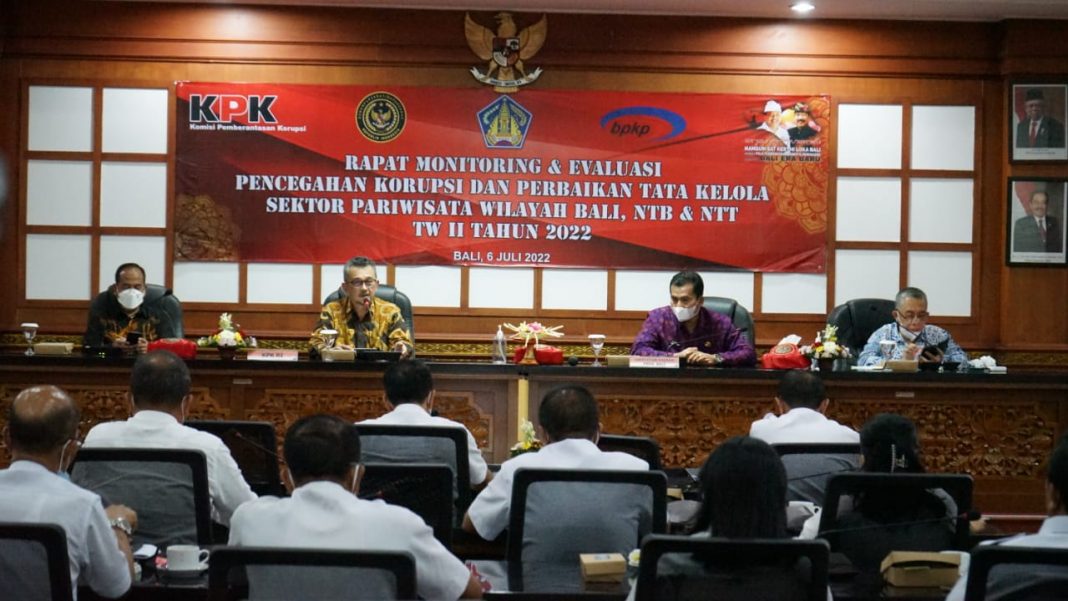 Pelaku Usaha Sektor Pariwisata Diharapkan Dapat Menjadi Pelopor Gerakan Anti Korupsi di Bali