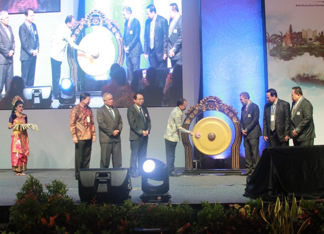 Gubernur Koster Buka Rembug Nasional dan Rapat Pengurus Pusat Pleno ke-1 APTISI