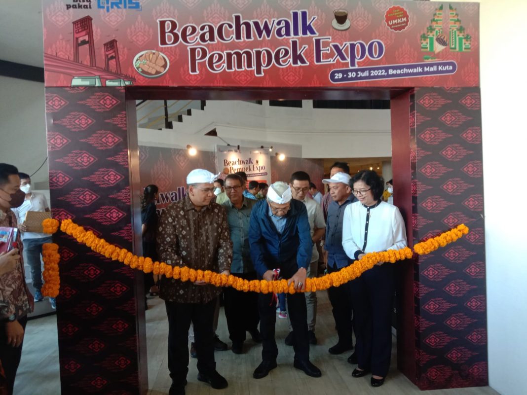 Gandeng BI Bali, Produk UMKM Pempek Palembang Dipamerkan di Kuta Bali