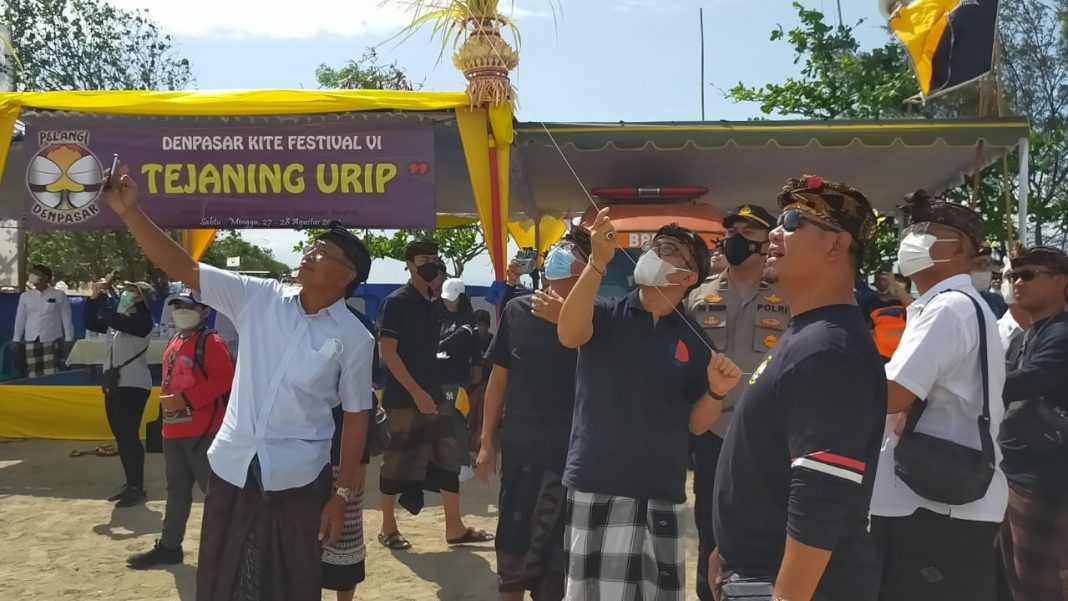 Dibuka Walikota Denpasar, 600 Layang-Layang Bersaing di Denpasar Kite Festival VI Tahun 2022