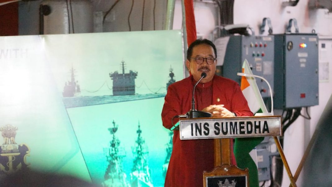 Wagub Cok Ace Hadiri Jamuan Makan Malam di Atas Kapal Perang India
