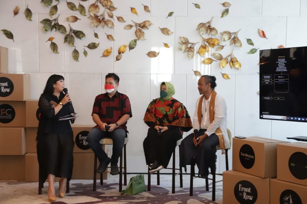 Viva Cosmetics jadi Official Makeup & Haird Do Front Row Paris 2022