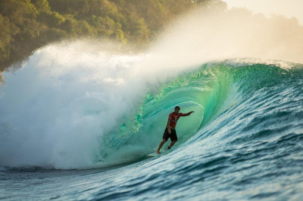 Clay Marzo Juarai Rip Curl Cup Padang Padang 2022