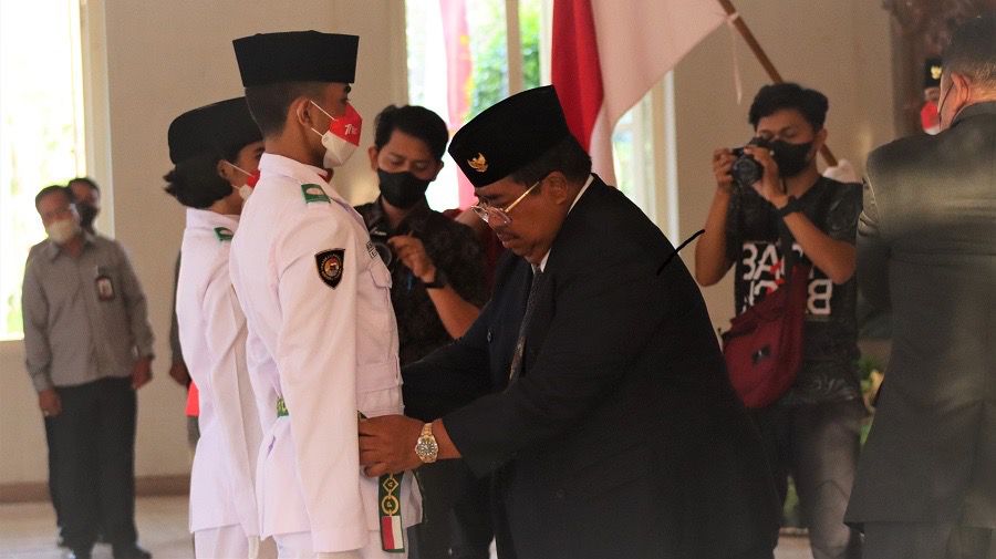 Bupati Buleleng Kukuhkan Anggota Paskibraka 2022