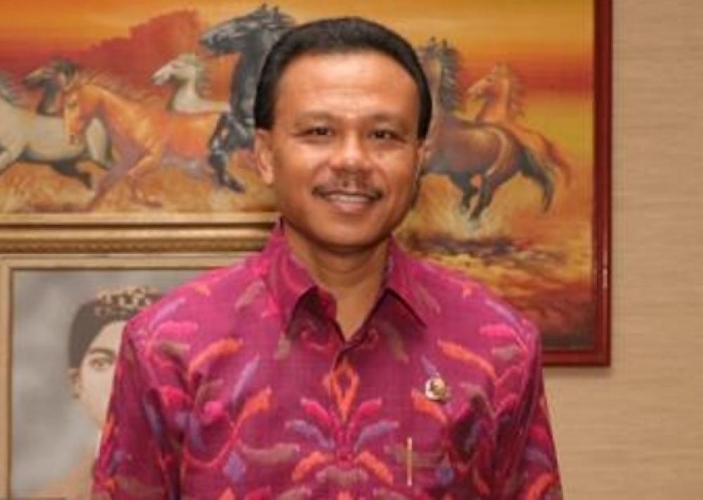 Gubernur Koster Keluarkan Edaran untuk Bersihkan Sampah Plastik Secara Serentak