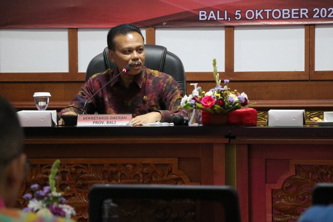 Pemprov Bali Dorong penggunaan E-Katalog dan Transaksi Cashless dalam Pelayanan Samsat serta Perizinan