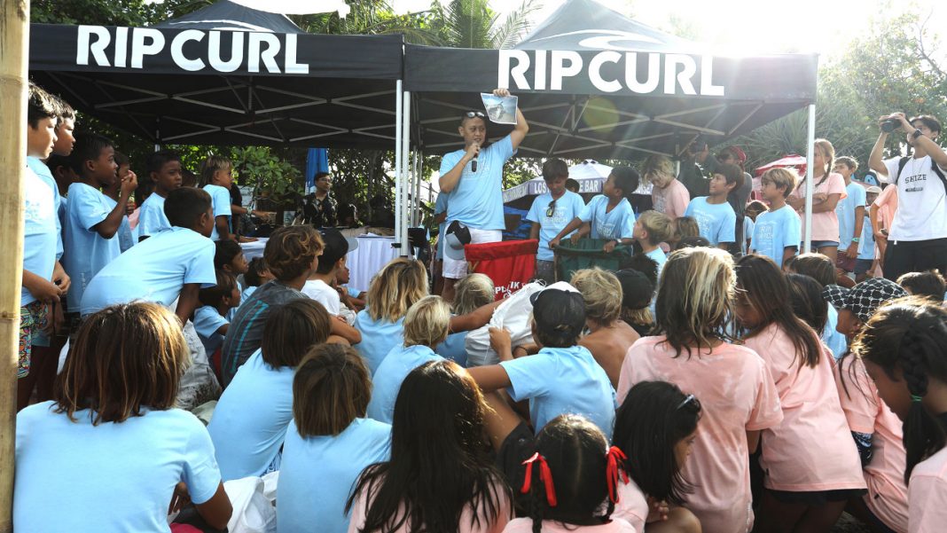 Dihadiri Ratusan Surfer Berbakat, Ini Keseruan Hari Pertama Rip Curl Gromsearch 2022