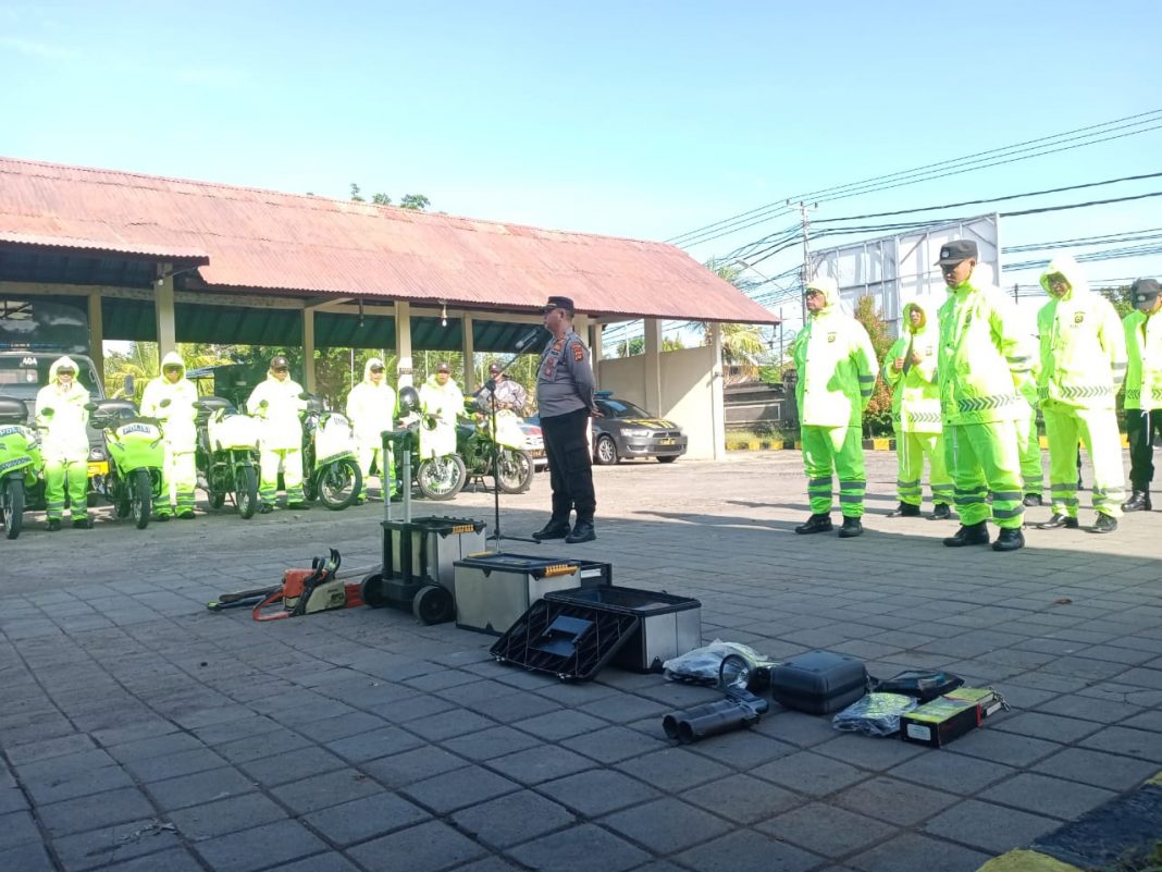 Antisipasi Cuaca Extreme, Polsek Seririt Gelar Apel Siaga Bencana