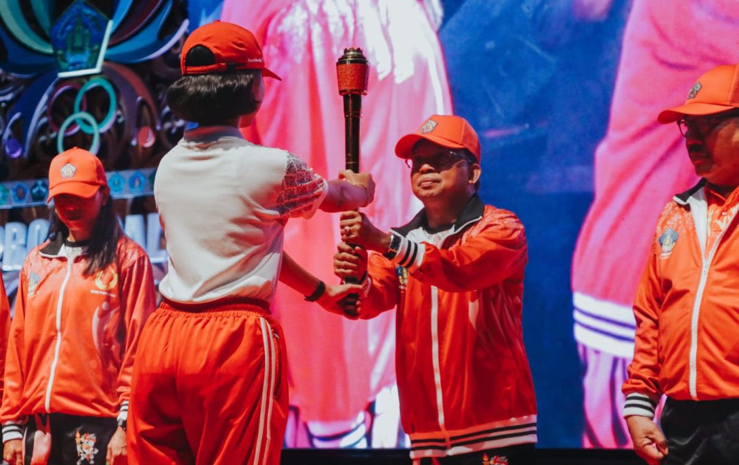 Resmi Dibuka, Gurbernur Koster Harap Ajang Porprov Bali Cetak Atlet Terbaik