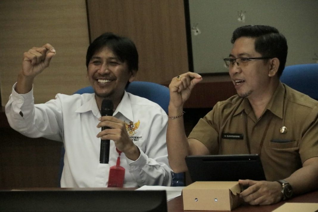 KI Bali Lakukan Monev! 14 OPD, 4 Perumda dan 2 Desa Dievaluasi