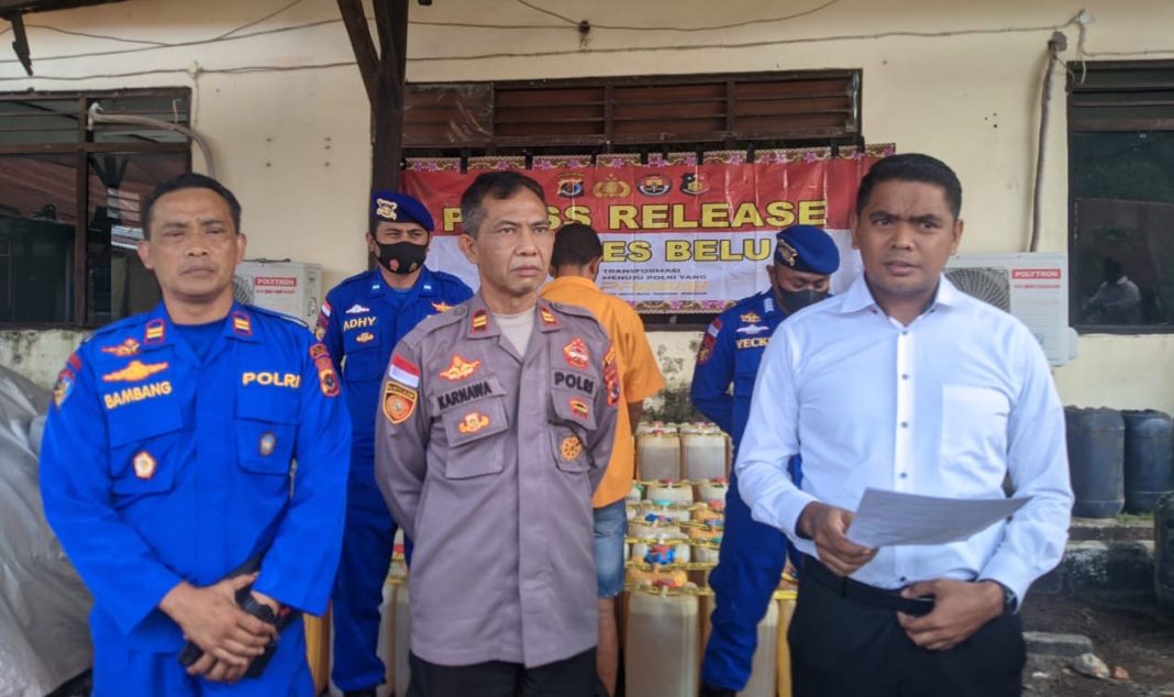 Diduga Akan Diselundupkan Ke Negara Timor Leste, Pelaku dan BB Minyak Tanah 1560 Liter Diamankan Polres Belu