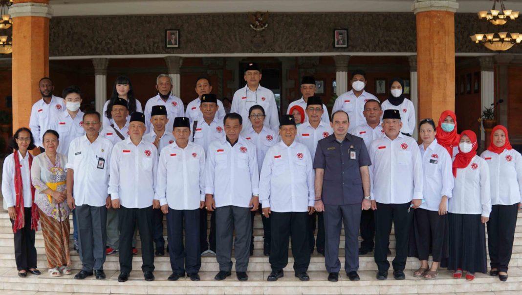 Pj Bupati Buleleng Lepas Rombongan Gerakan Pembumian Pancasila Menuju Rakernas ke-IV