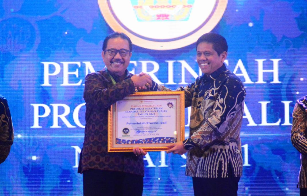 Komit Hadirkan pelayanan Publik Prima, Provinsi Bali Raih Penghargaan Tertinggi dan Penghargaan Khusus Dari Ombudsman RI