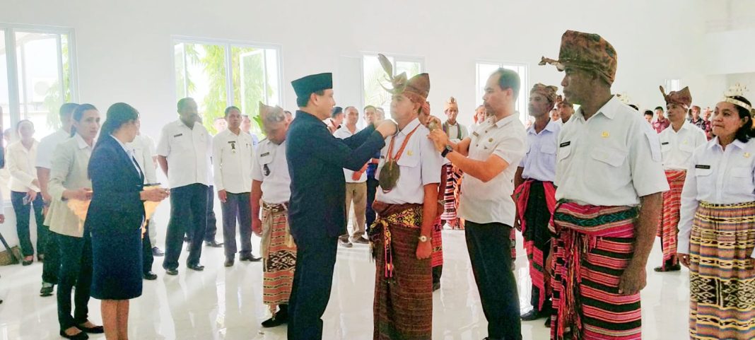 Bupati Agus Taolin Lantik 18 Penjabat Kepala Desa Persiapan di Belu. Ini Nama-namanya!