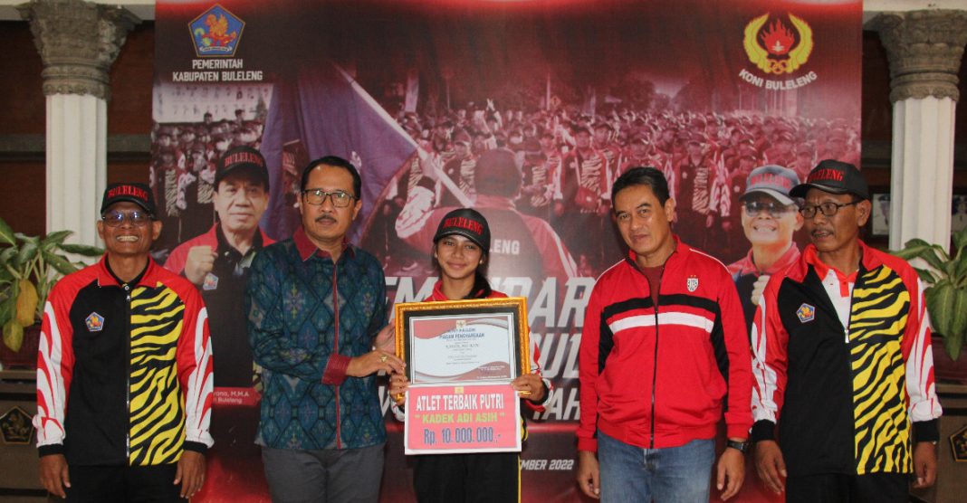 Pemkab Buleleng Berikan Penghargaan Kepada Atlet, Pelatih dan Pengkab Buleleng Terbaik Porprov Bali Tahun 2022