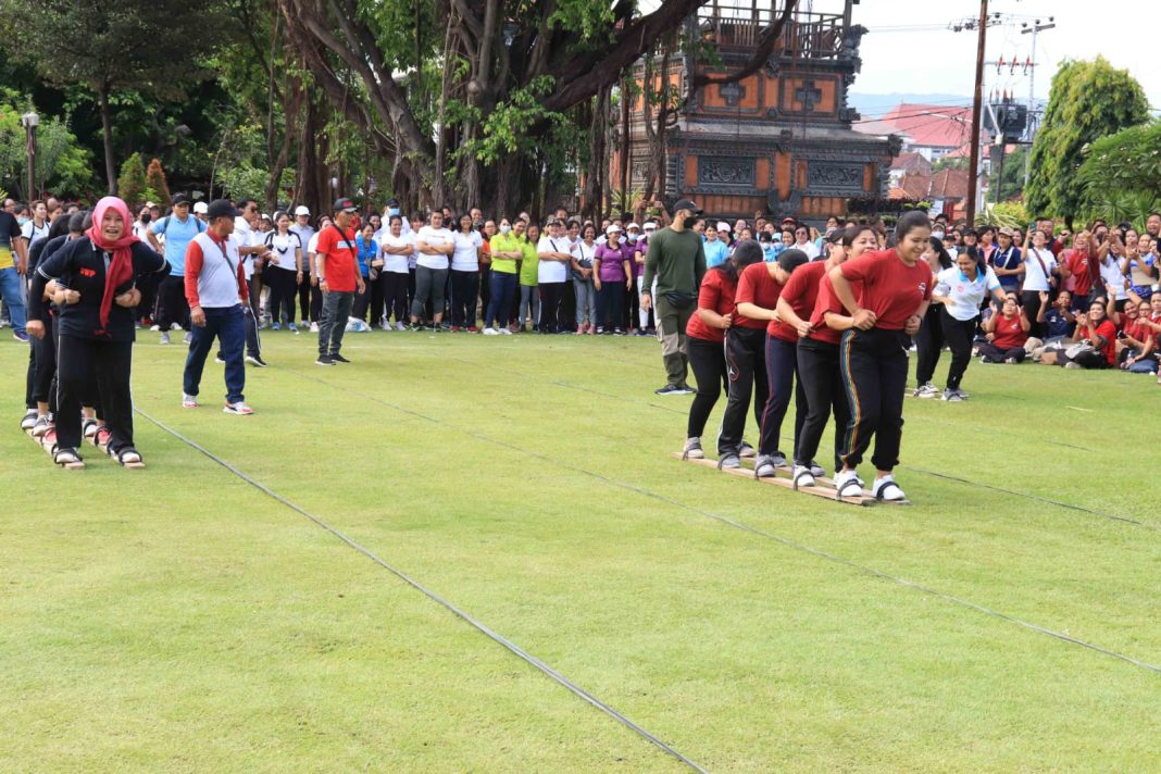 Penjabat Bupati Ajak DWP Turut Serta Membangun Buleleng