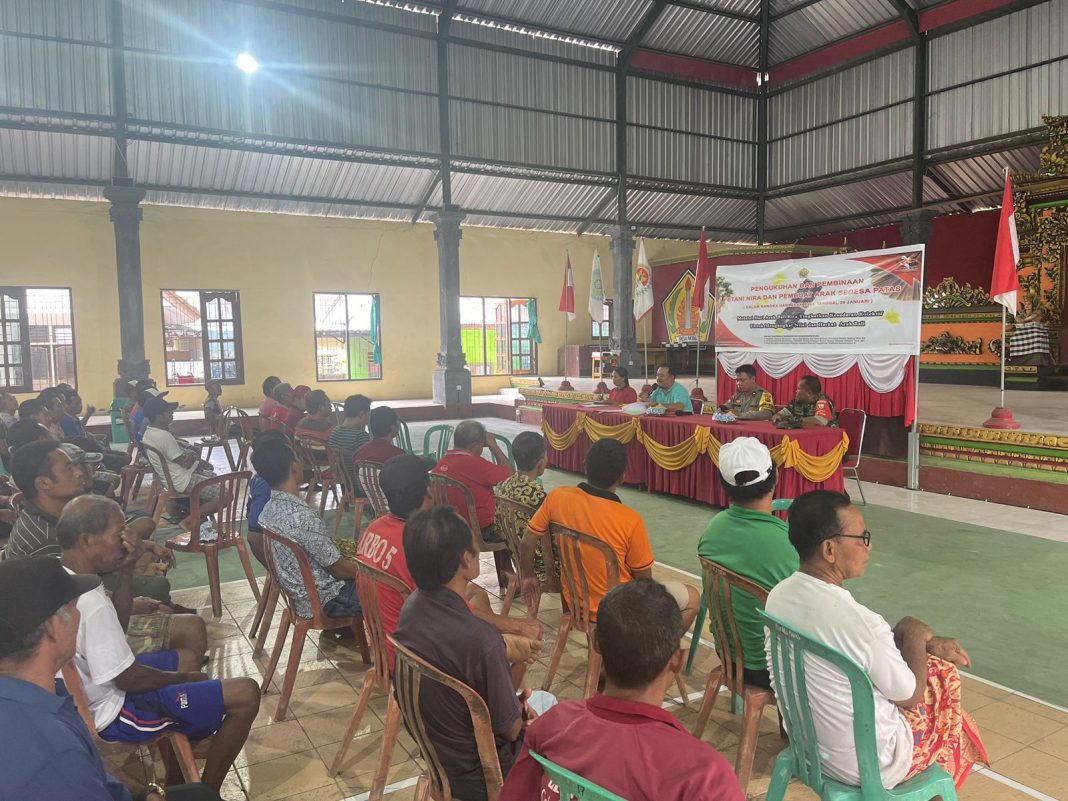 73 Anggota Poktan Desa Patas Ikuti Pembinaan Petani dan Pembuat Arak Bali