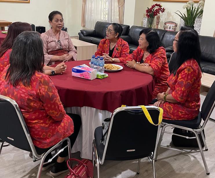 Ny. Tjok Putri Hariyani Sukawati Ajak Kabupaten Buleleng Bentuk GOW