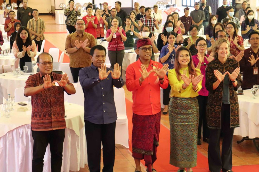 Buleleng Jadi Percontohan Wolbachia, Pj Bupati Lihadnyana Harap Kasus DB Menurun