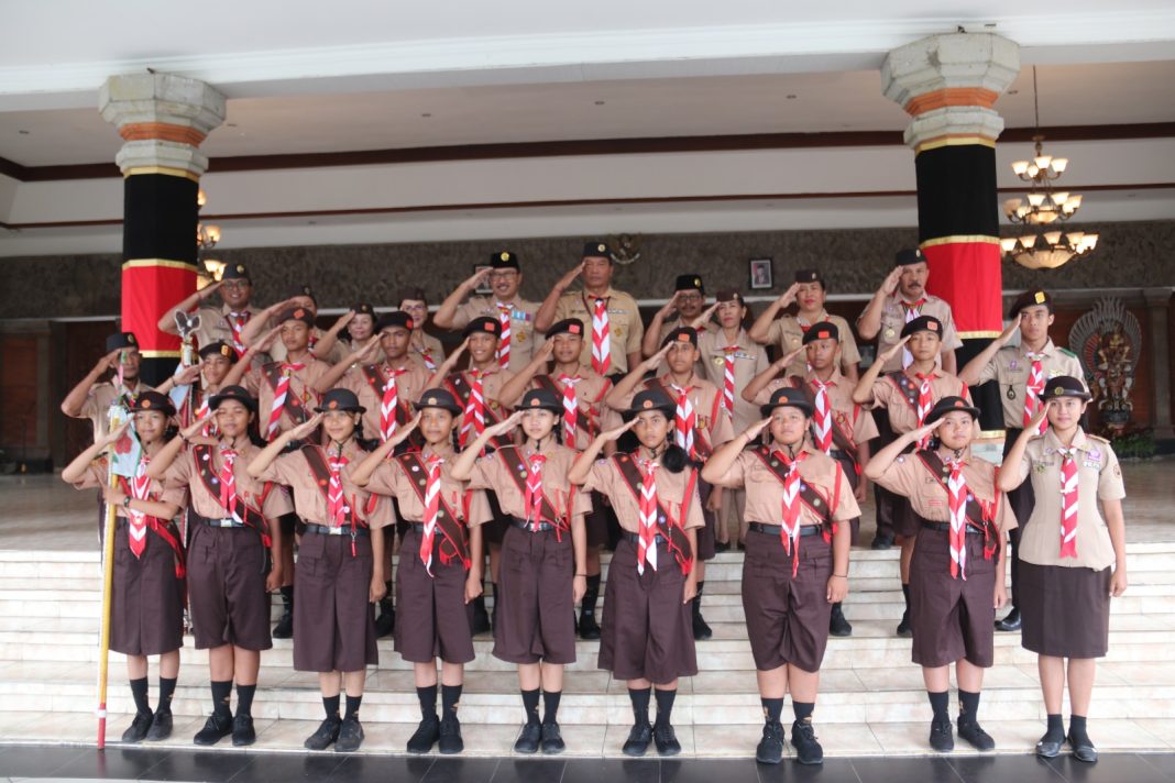 Ketua Kwarcab Buleleng, Suyasa Lepas Kontingen Pramuka Penggalang LT IV