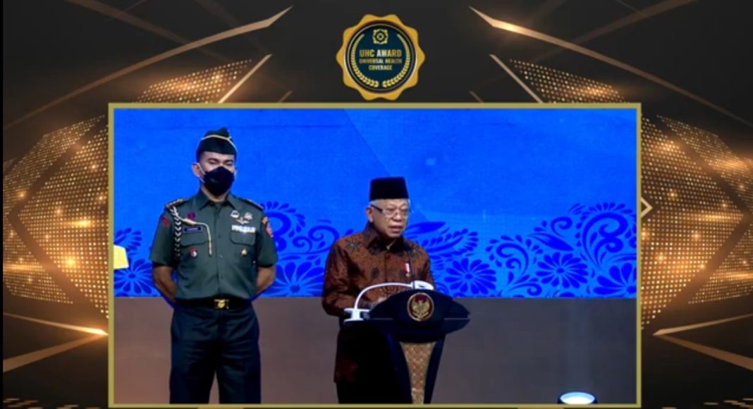 Wakil Presiden RI Berikan Penghargaan Pemda Berstatus Universal Health Coverage