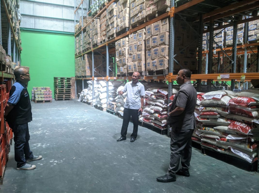 Jelang Paskah dan Lebaran 2023, ADPRD Belu Komisi II Sidak ke Gudang Sembako. Ini Tujuannya!