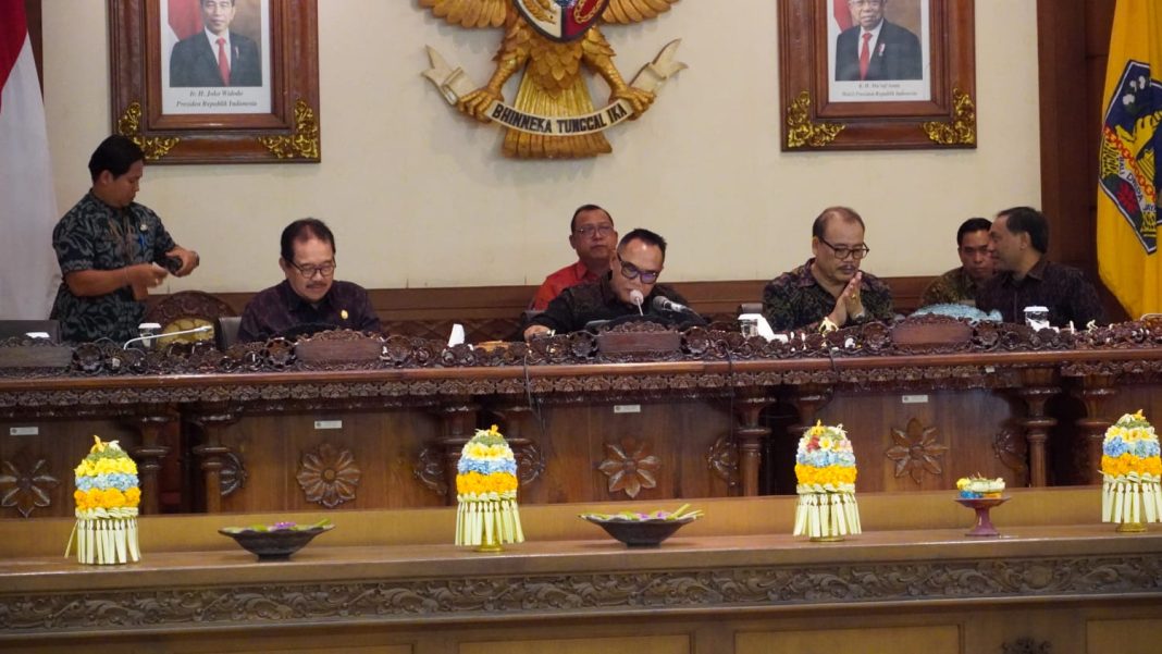 Eksekutif dan Legislatif Provinsi Bali Saling Dukung Dalam Sidang Pembahasan Raperda Tentang Perlindungan Anak