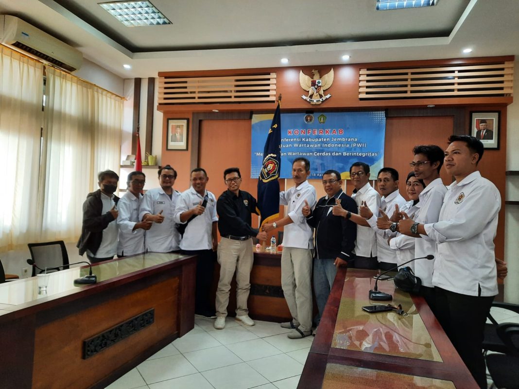 Gelar Konferkab Pertama, Siwantara Terpilih Pimpin PWI Jembrana