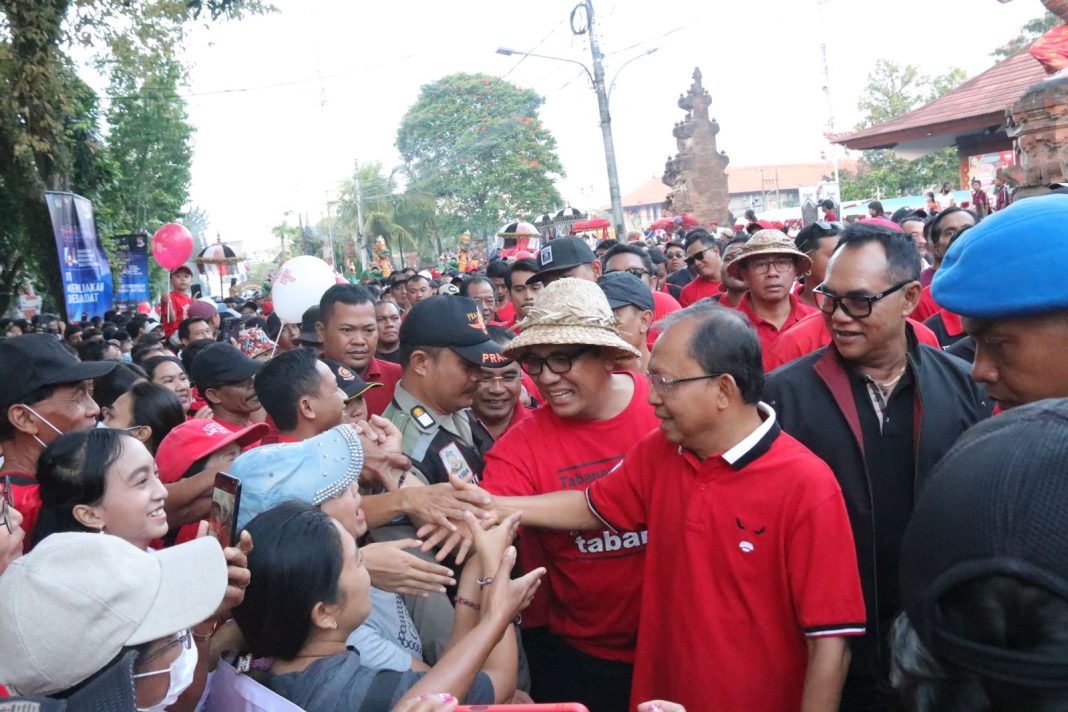 Tabanan Merah Membara, Creative Fun Walk Bali Digifest II Dipadati Puluhan Ribu Masyarakat