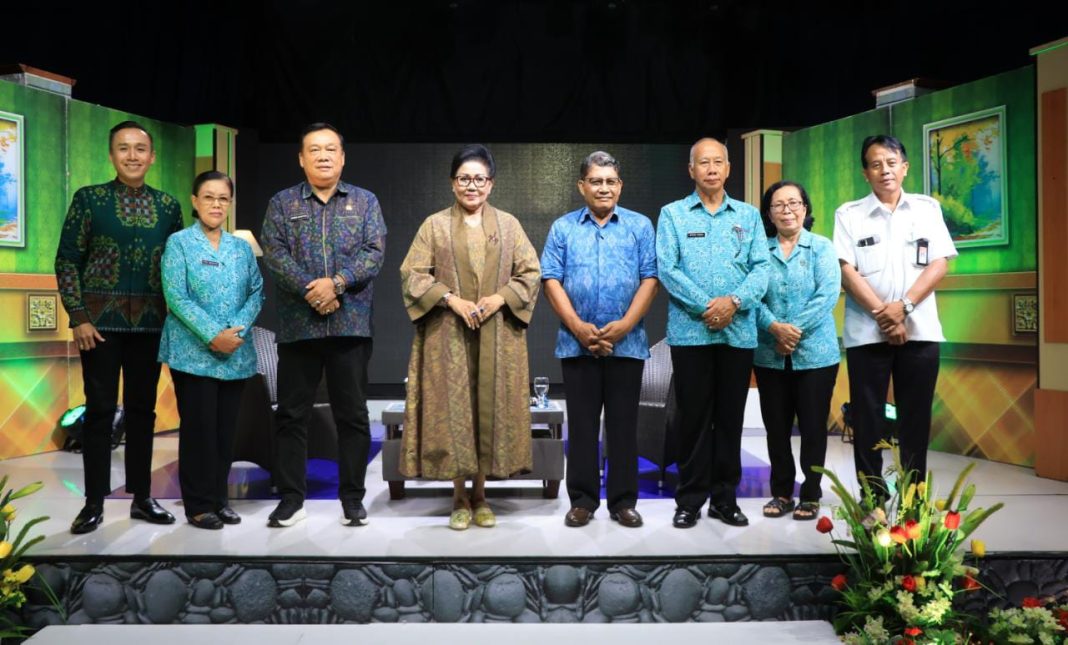 Ny. Putri Koster ; PKK Pegang Peran Penting dalam Mensosialisasikan dan Mengimplementasikan 44 Tonggak Peradaban Bali Era Baru