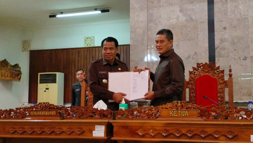 Tiga Ranperda Buleleng Disahkan Menjadi Perda