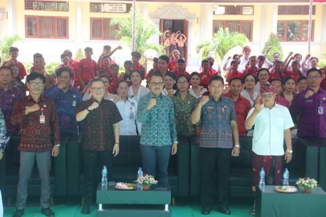SMPN 8 Singaraja Sukses Terapkan Program Ganapati 2023