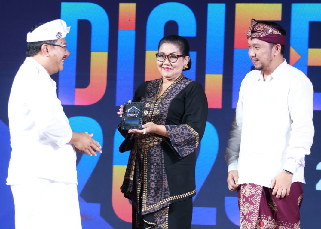 Ny. Putri Koster Berharap Kemajuan Digital Dukung Upaya Pelestarian dan Pengembangan Dunia Fashion di Bali