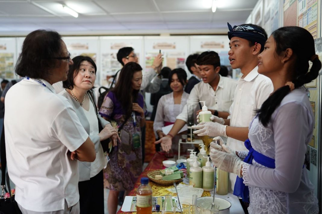 Sekolah di Bali Rangkul Masyarakat Global Lewat Pendidikan Pembangunan Berkelanjutan