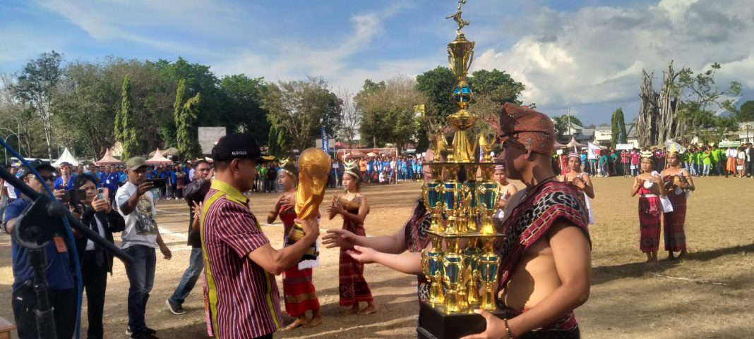 53 Tim Sepakbola Putra-Putri Rebut Piala Wakil Bupati Belu Cup 2023