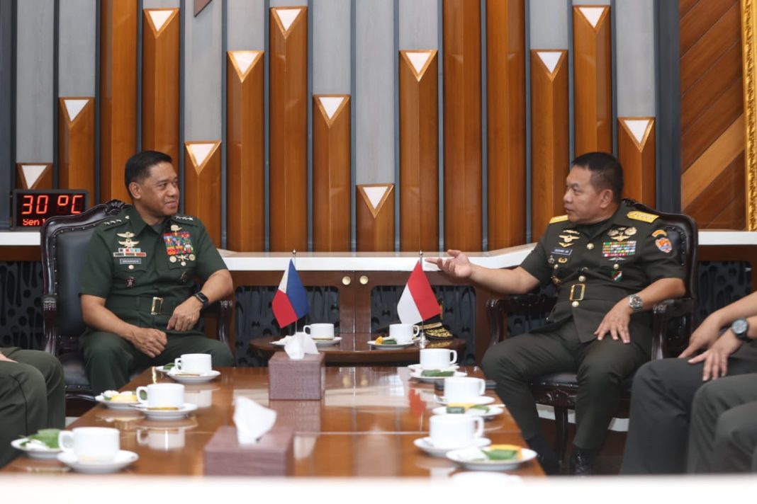 Kasad Terima Kunjungan Kehormatan Komandan Jenderal Angkatan Darat Philipina
