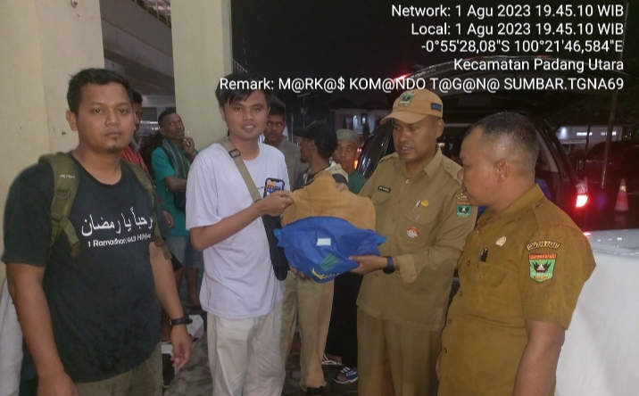 Bentuk Kemanusiaan, Gubernur Mahyeldi Instruksikan Dinas Sosial Sumbar Buka Dapur Umum untuk Massa dari Air Bangis