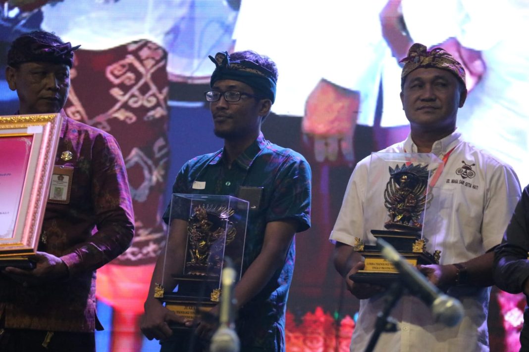 Ketut Cana Ubah Sampah Plastik Menjadi Keajaiban Teknologi 3D