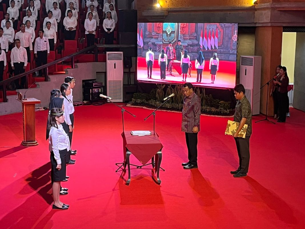 PJ Lihadnyana Lantik 876 PPPK di Lingkup Pemkab Buleleng